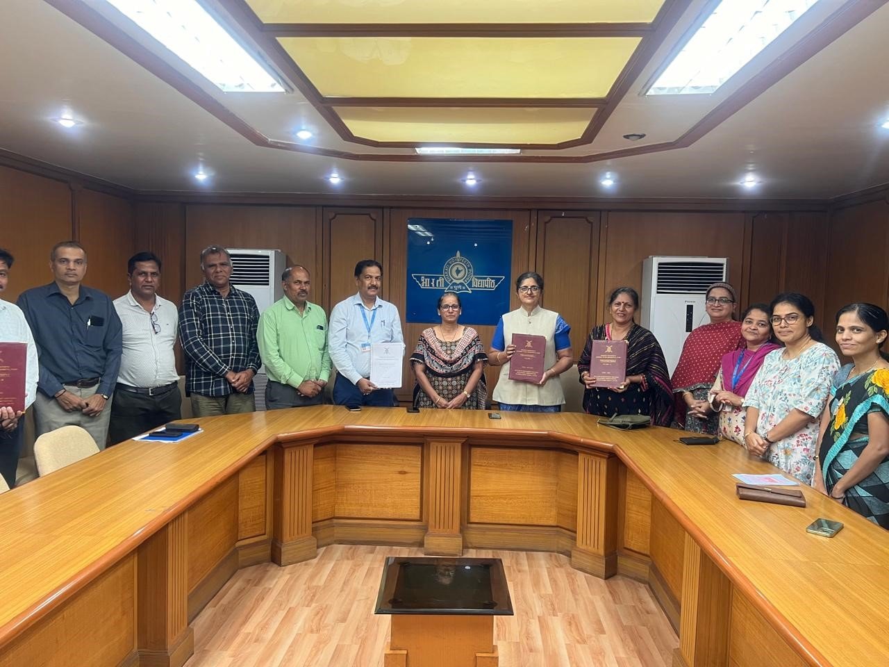 Unveiling of Research Volumes 