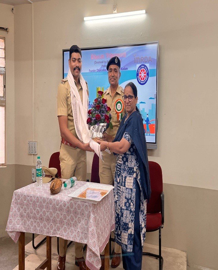 4053imguf_GuestLectureonOccasionofRoadSafetyWeek1